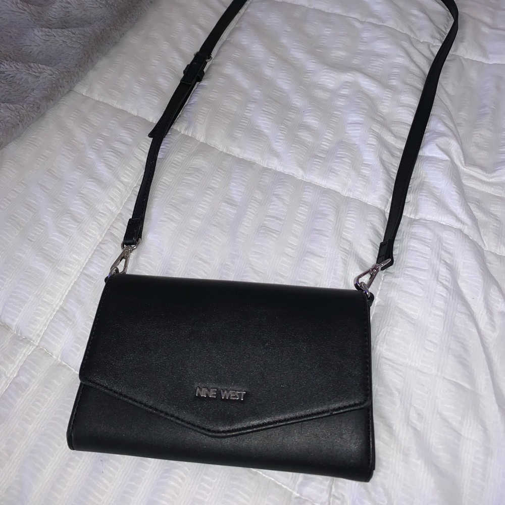 Nike West crossbody